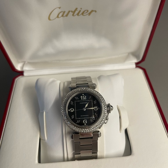 🤩😍Cartier Pasha with diamond bezel unisex stainless steel 35mm😍🤩 - Picture 3 of 14